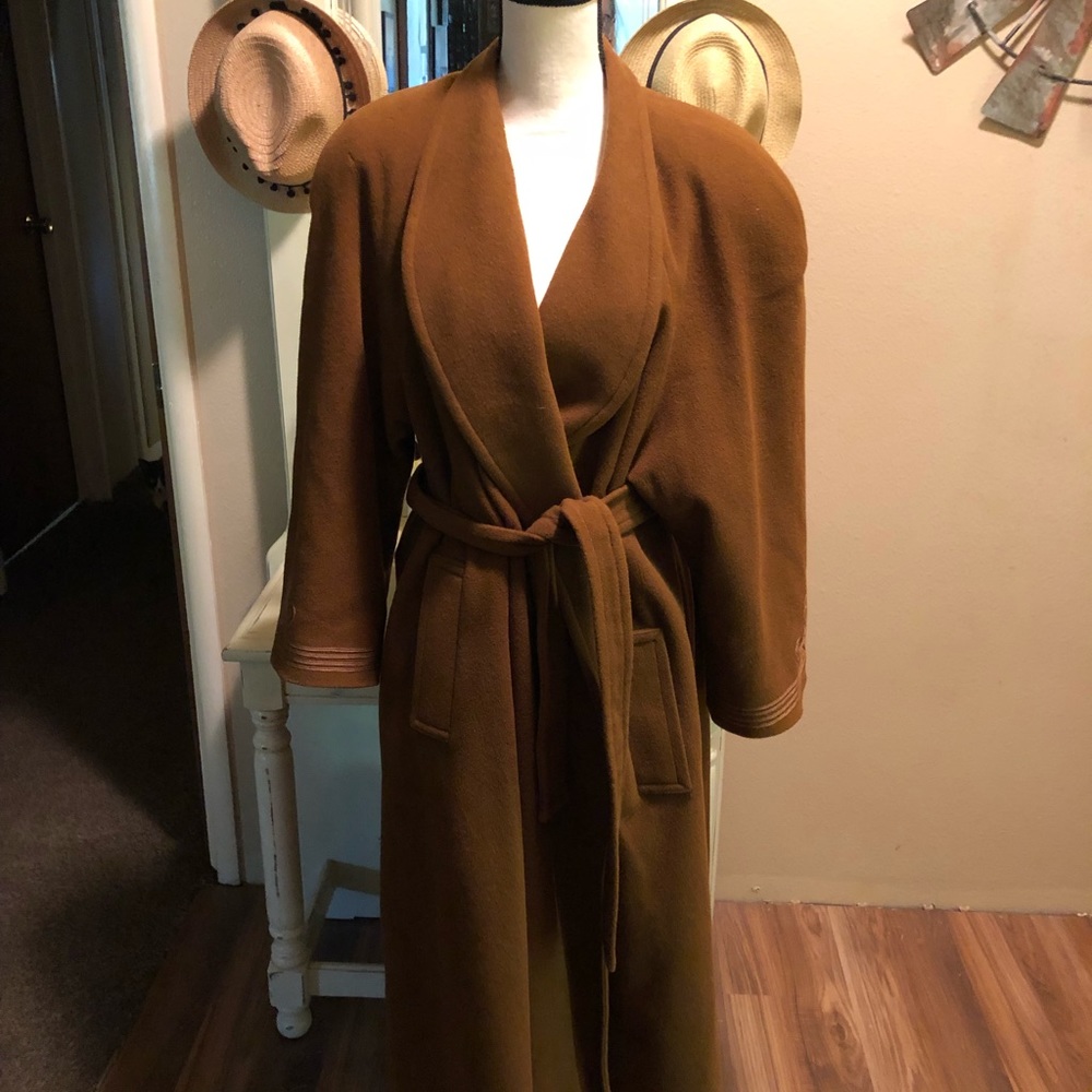 London. Fog lined jacket